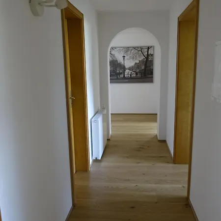 Mit Garten Im Schoenen *