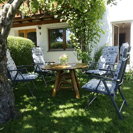 Mit Garten Im Schoenen Apartament Tannheim